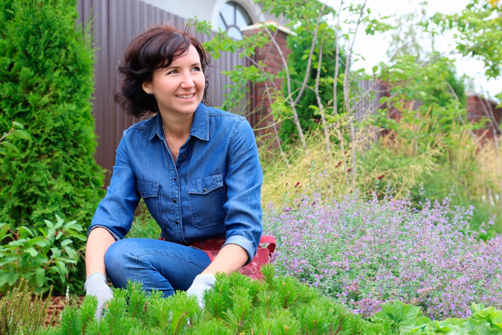 Ландшафтныи дизаинер Оксана Попова.jpg Ландшафтныи дизаинер Оксана Попова.jpg